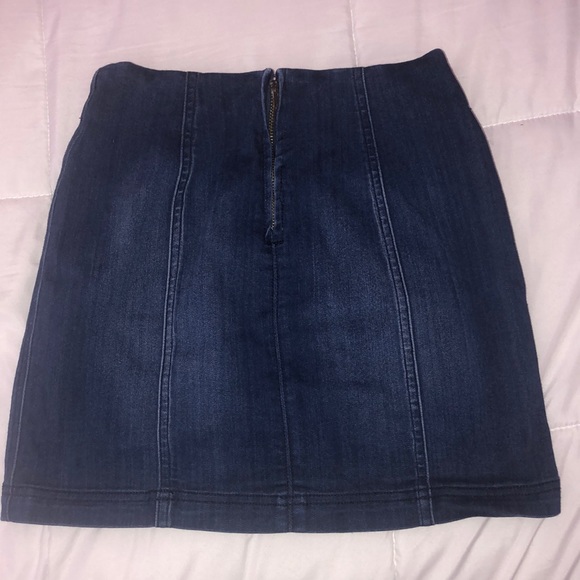 Tilly’s Denim skirt - Picture 2 of 3